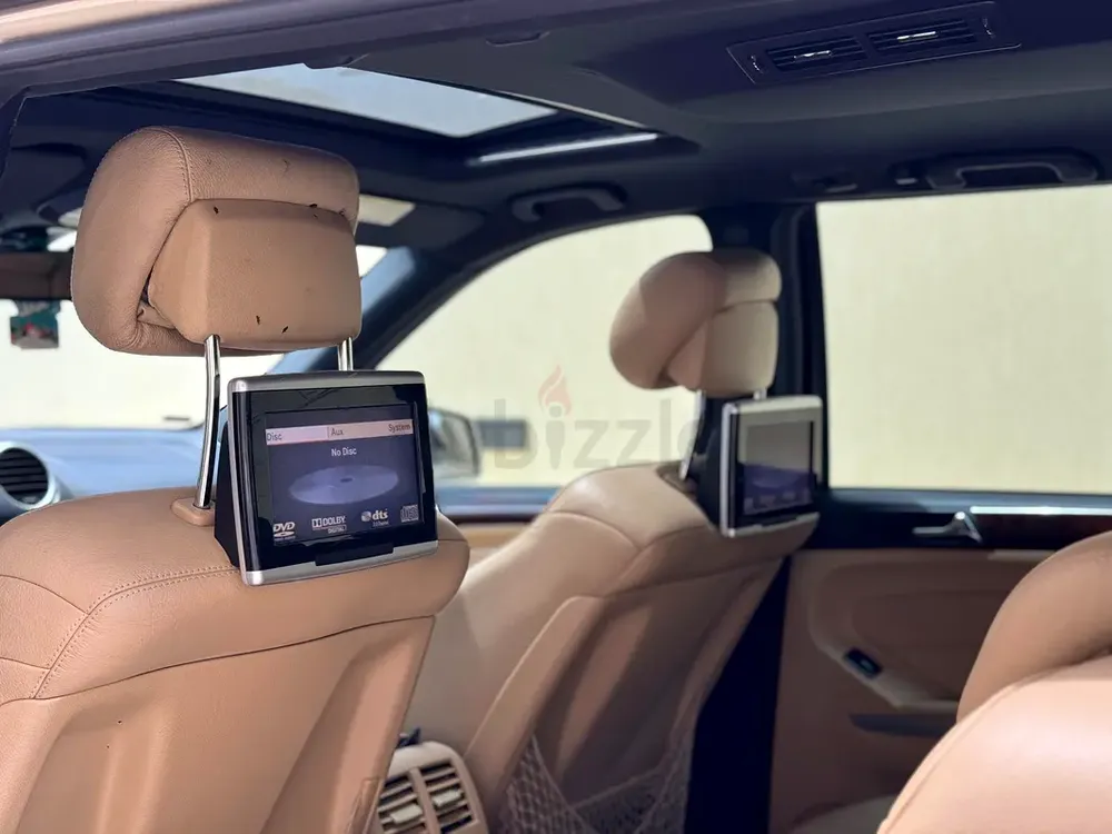 Pristine Mercedes-Benz GL 450 4matic 2012 | GCC Specs | Well Maintained - Image 7