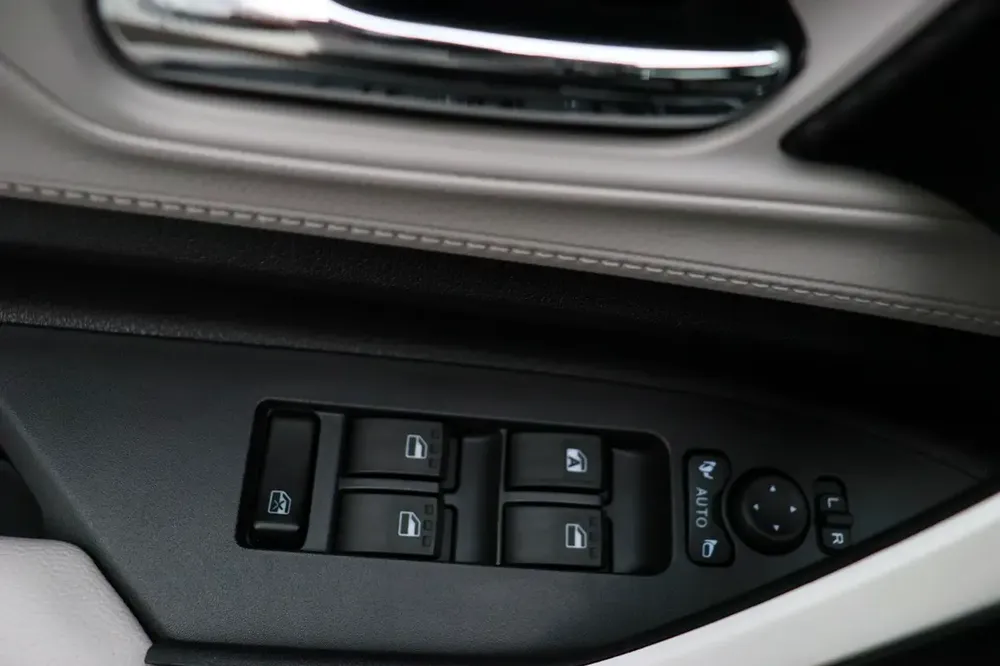 VELOZ 5 DR P 1.5L CVT GX RA - Image 18