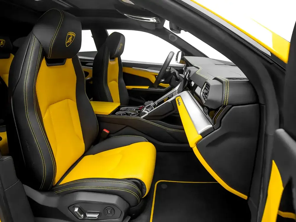 2020 | Lamborghini | Urus - Image 11