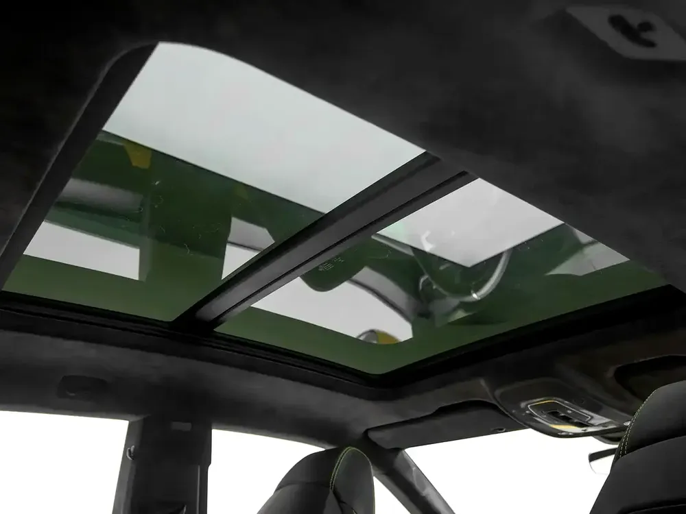 2020 | Lamborghini | Urus - Image 18