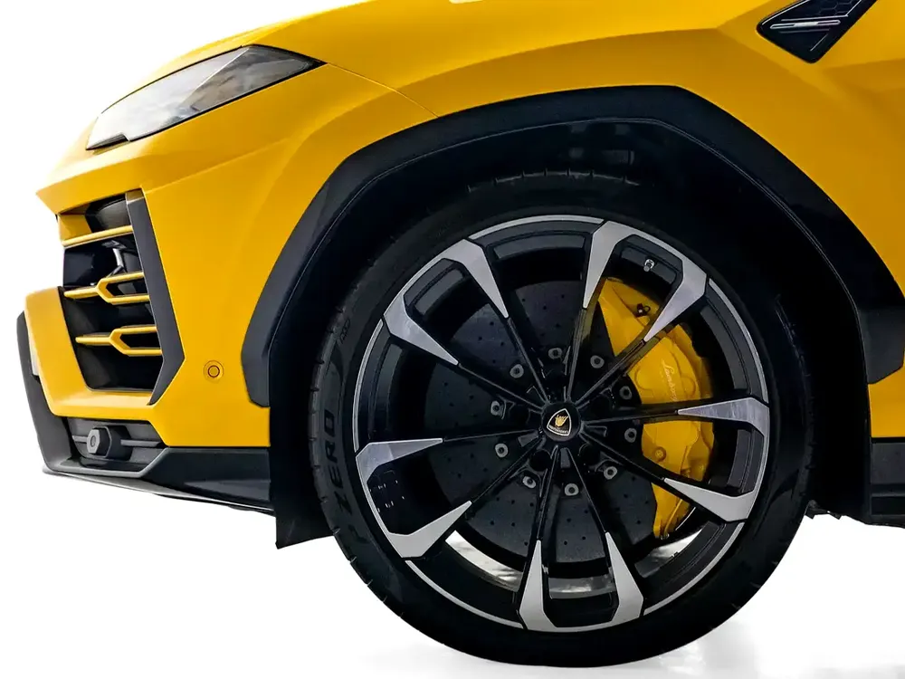 2020 | Lamborghini | Urus - Image 20
