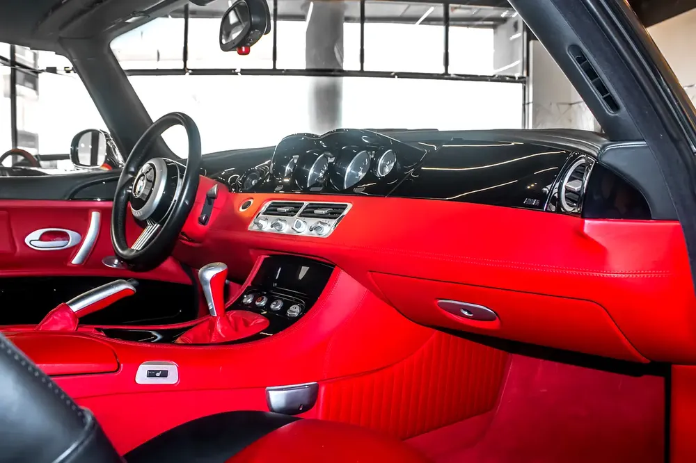 BMW Z8 - Image 10