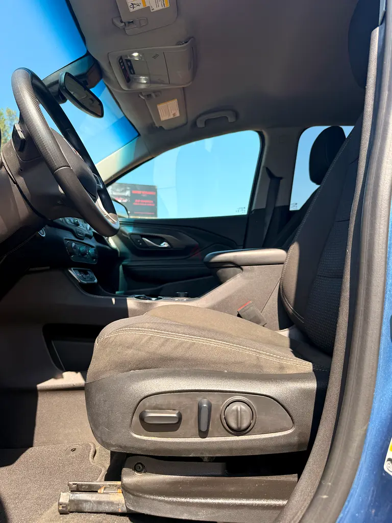 2024 GMC Terrain SLE - American Specs - Low Mileage - Image 5