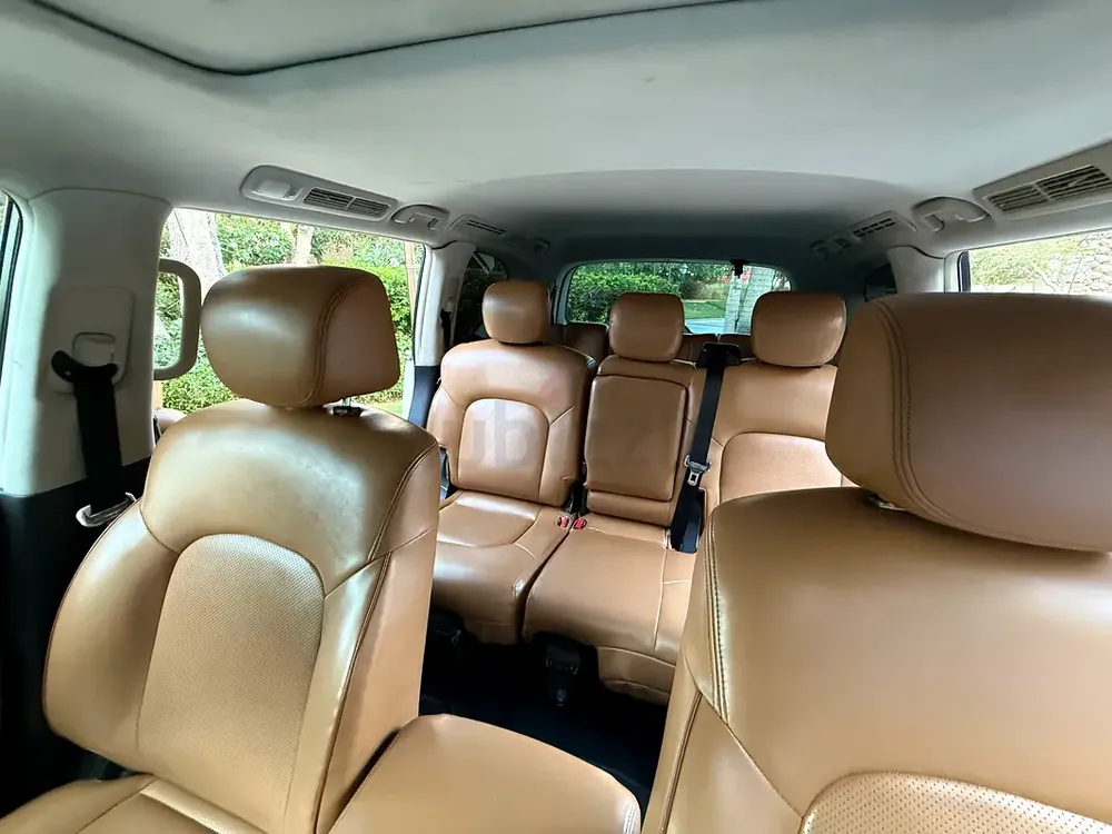 Nissan patrol for sale - Lady driven - Image 5