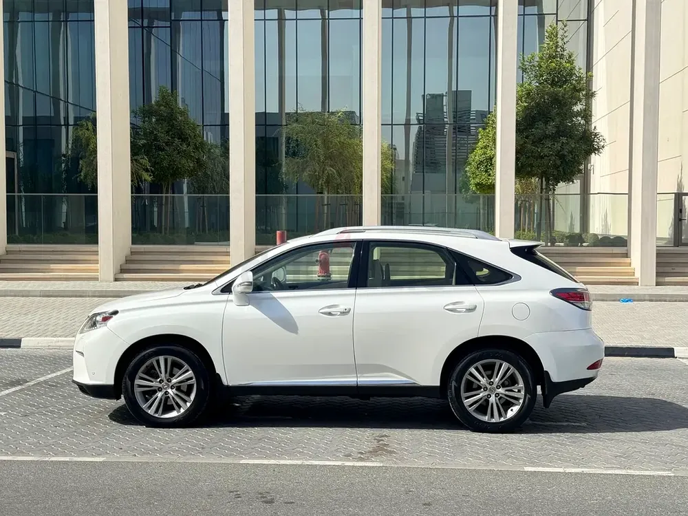 Lexus RX 350 Prestige 2015 | GCC Specs | Well Maintained - Image 4