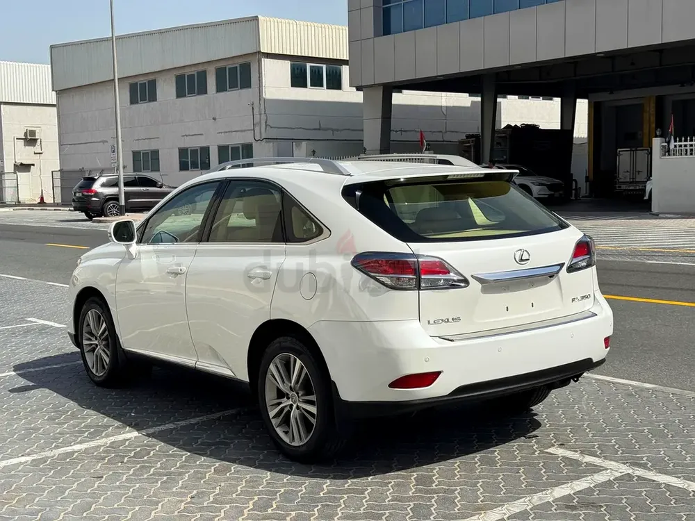 Lexus RX 350 Prestige 2015 | GCC Specs | Well Maintained - Image 9