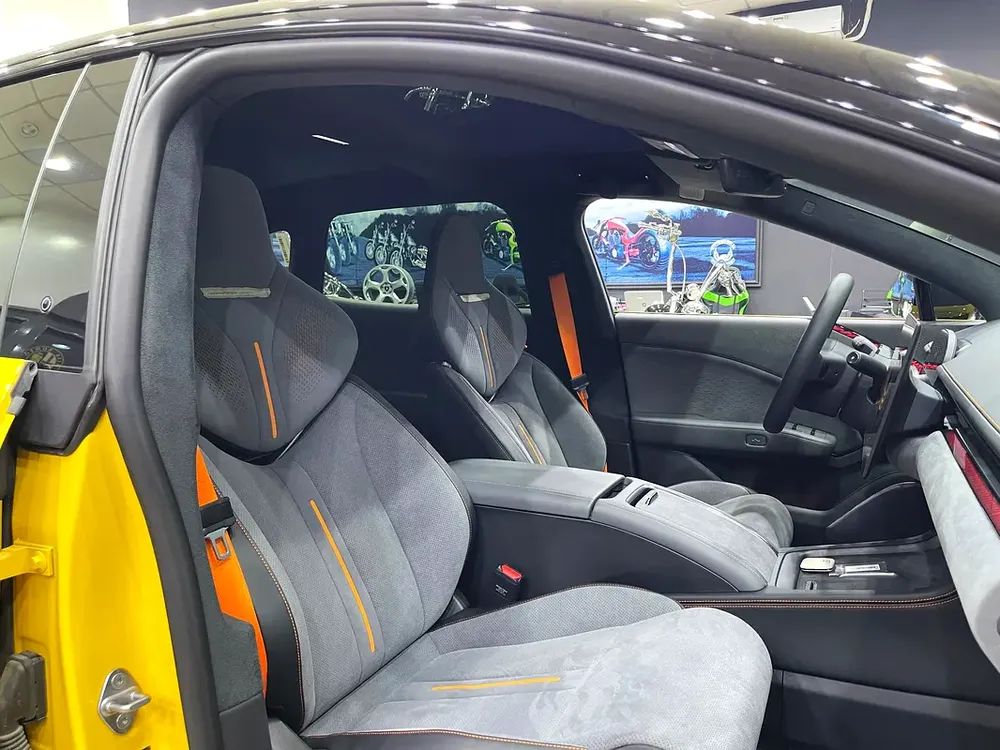 ZEEKR 007 FORGED CARBON FIBER PACKAGE BRAND NEW CONDITION ENGLISH LANGUAGE SOFTWARE - Image 15