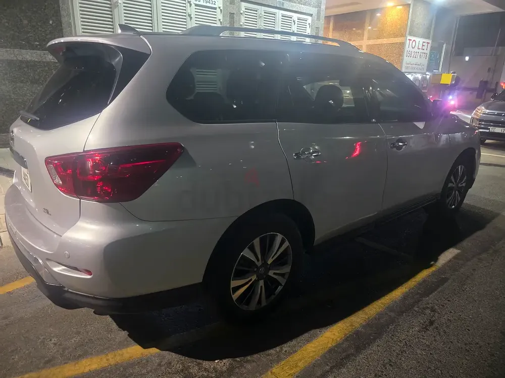 2020 Nissan Pathfinder SL | Low Mileage | American Specs - Image 4