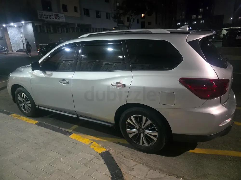 2020 Nissan Pathfinder SL | Low Mileage | American Specs - Image 5