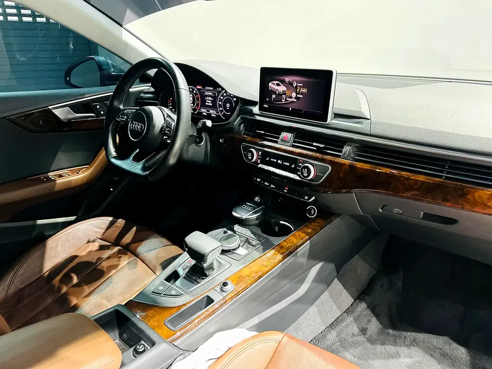 Audi A5 2019/S Line/GCC/Full Agency Service History - Image 12