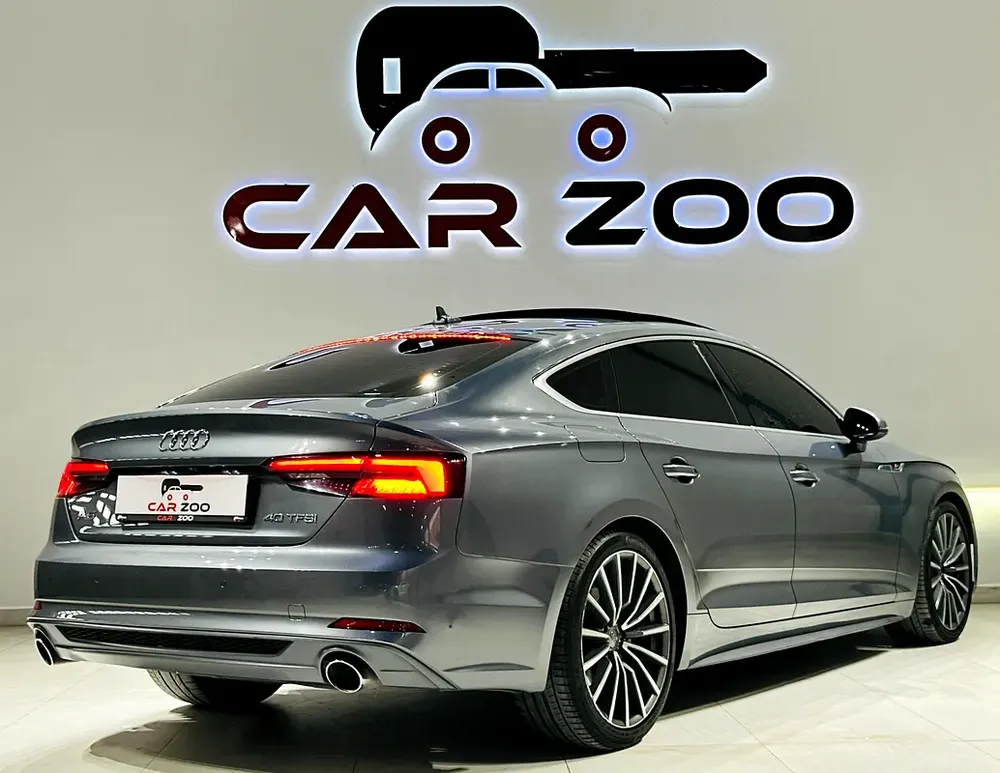 Audi A5 2019/S Line/GCC/Full Agency Service History - Image 9