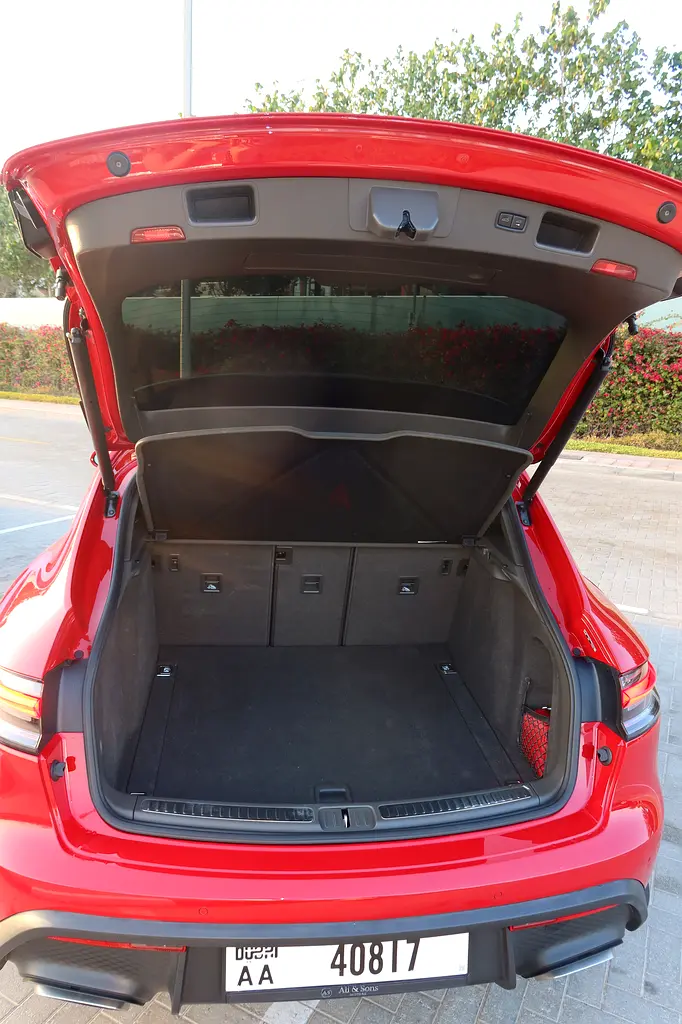Porsche Macan Standard 2024 GCC Specs - Image 4