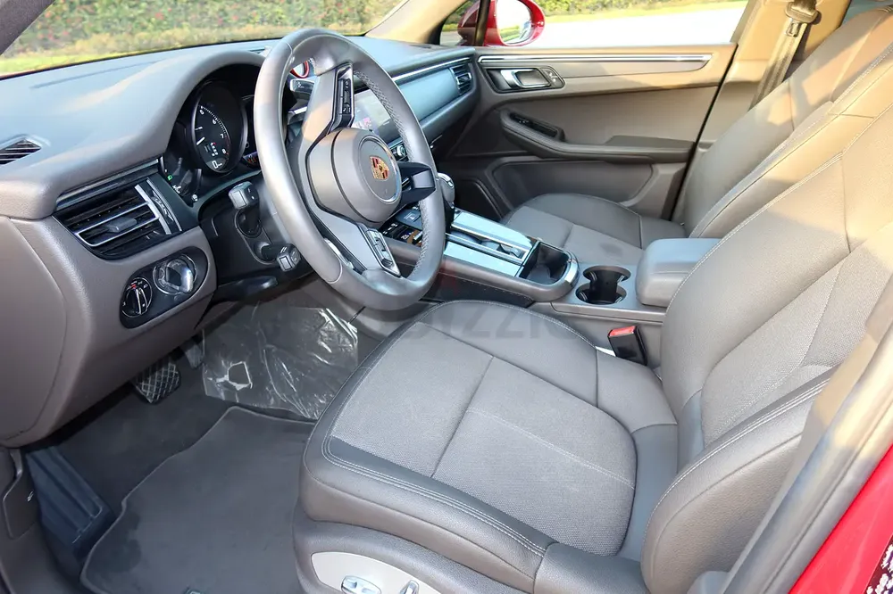 Porsche Macan Standard 2024 GCC Specs - Image 6