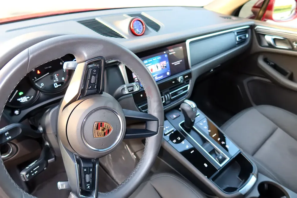 Porsche Macan Standard 2024 GCC Specs - Image 7