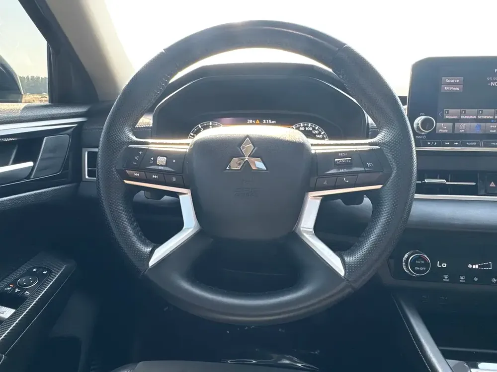Mitsubishi Outlander, 2025 GCC specs, full option - Image 19