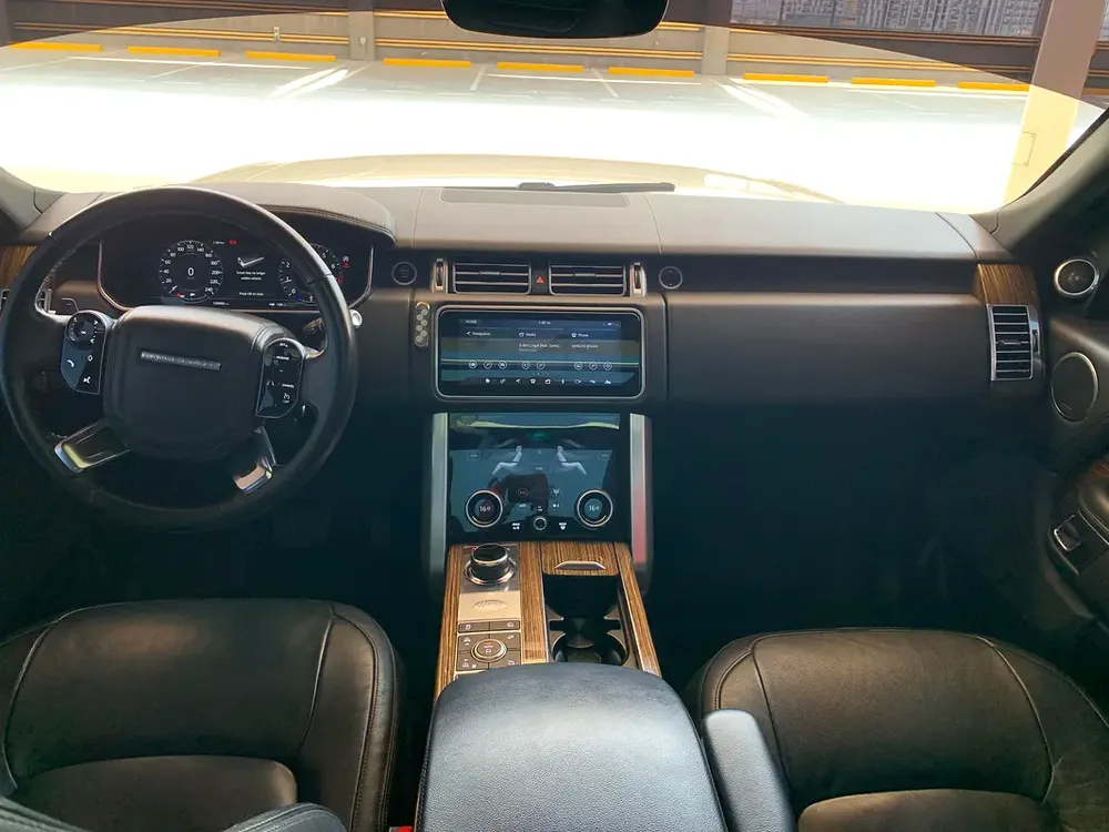 RANGE ROVER VOGUE 2019 GCC SPECS | FULL SERVICE HISTORY | ORIGINAL PAINT | 2 KEYS | PERFECT CONDITIO - Image 7