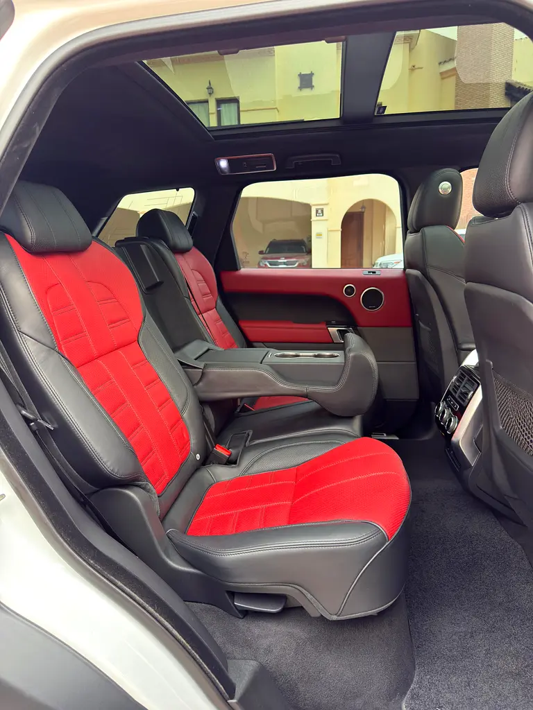 2014 Range Rover Sport Superseded V8 Autobiography GCC Low Mileage 57k Accident Free Original Paint - Image 14
