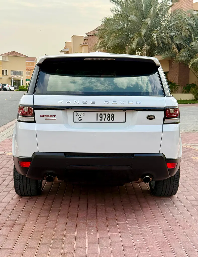 2014 Range Rover Sport Superseded V8 Autobiography GCC Low Mileage 57k Accident Free Original Paint - Image 6
