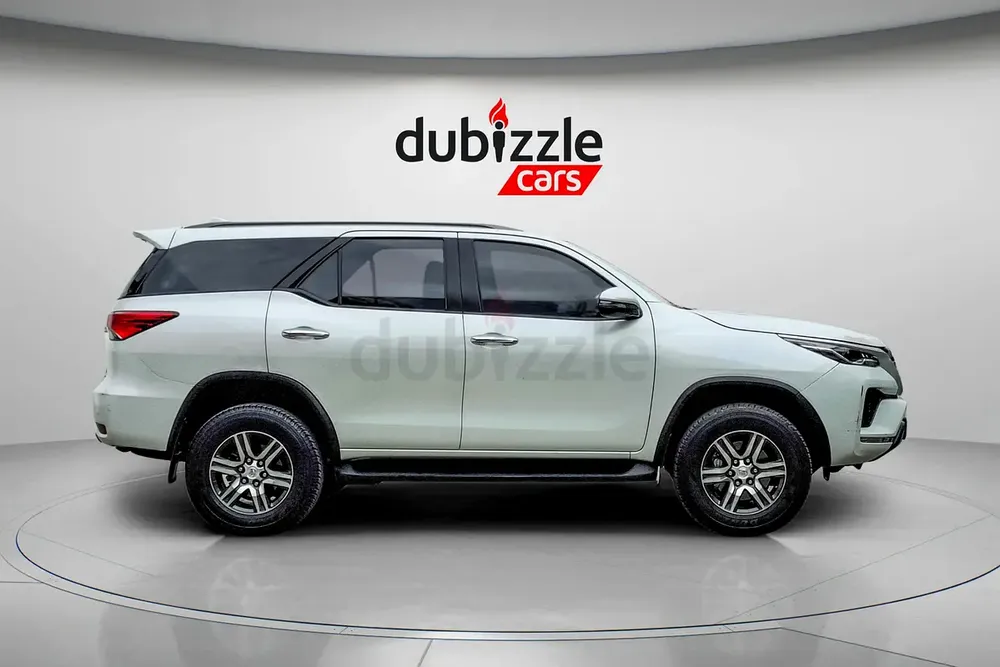 AED 1368/month | 2023 Toyota Fortuner  | GCC Specs | Ref#448238 - Image 4