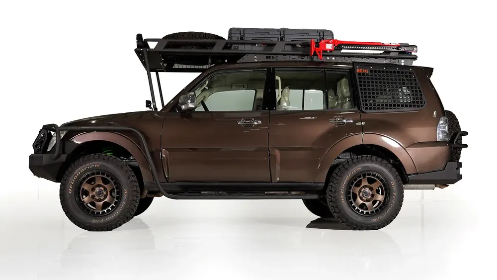 MITSUBISHI PAJERO - Image 4