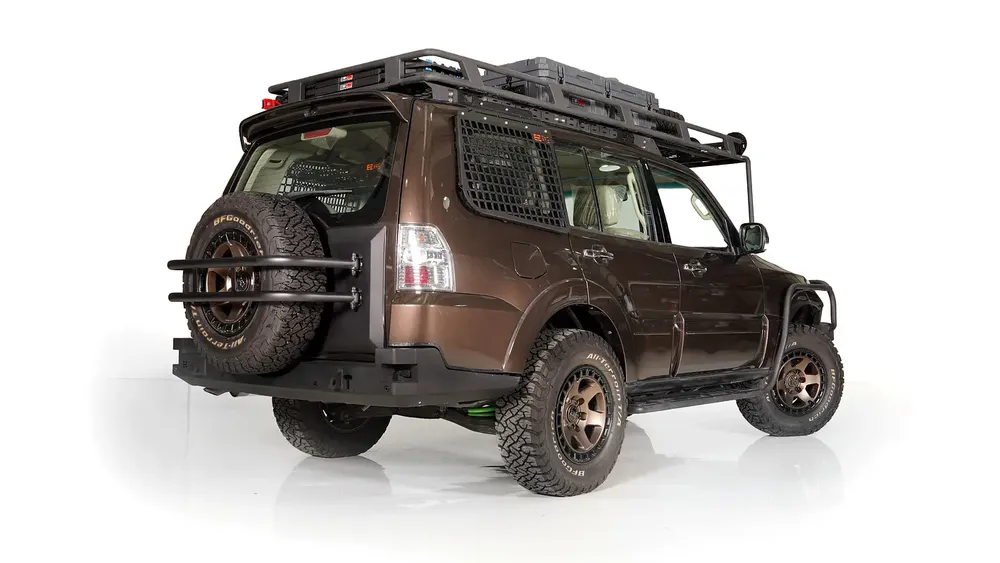 MITSUBISHI PAJERO - Image 6