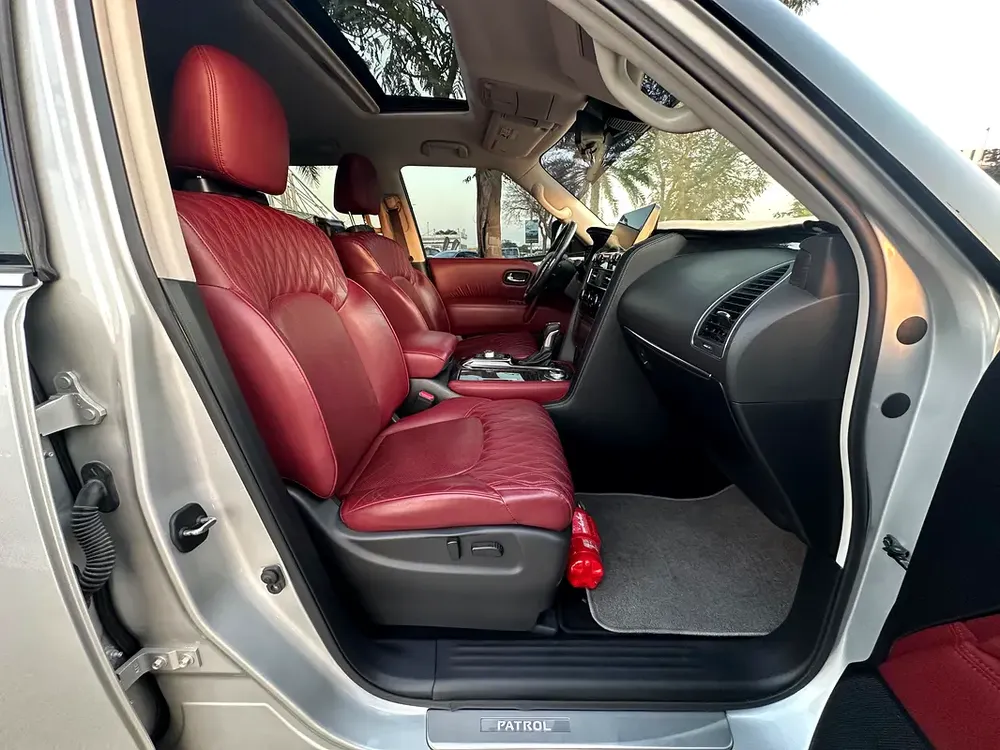 NISSAN PATROL SE PLATINUM 2022 GCC FULL SERVICE HISTORY NO ACCIDENTS NO PAINT - Image 10