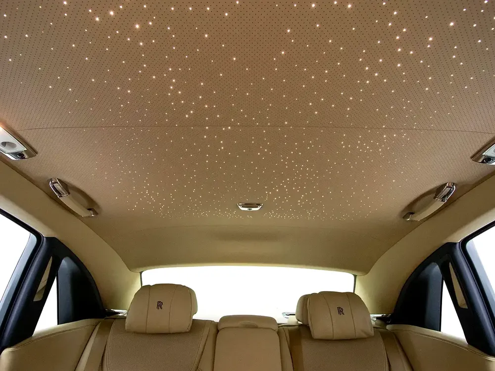 2019 | Rolls Royce | Ghost | Black Badge | AGMC | Service Contract | 4 buttons  starlights! - Image 17