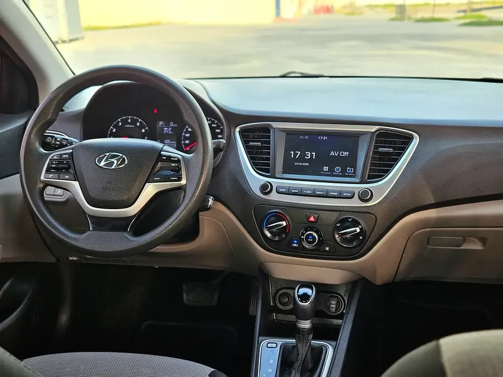 Hyundai Accent 2023 GCC Premium Condition Car Low KM Single Owned Family Sedan - Image 12