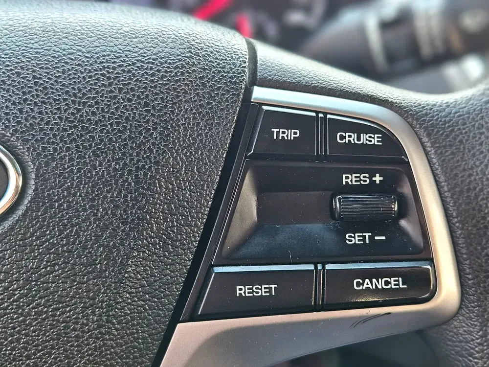 Hyundai Accent 2023 GCC Premium Condition Car Low KM Single Owned Family Sedan - Image 14