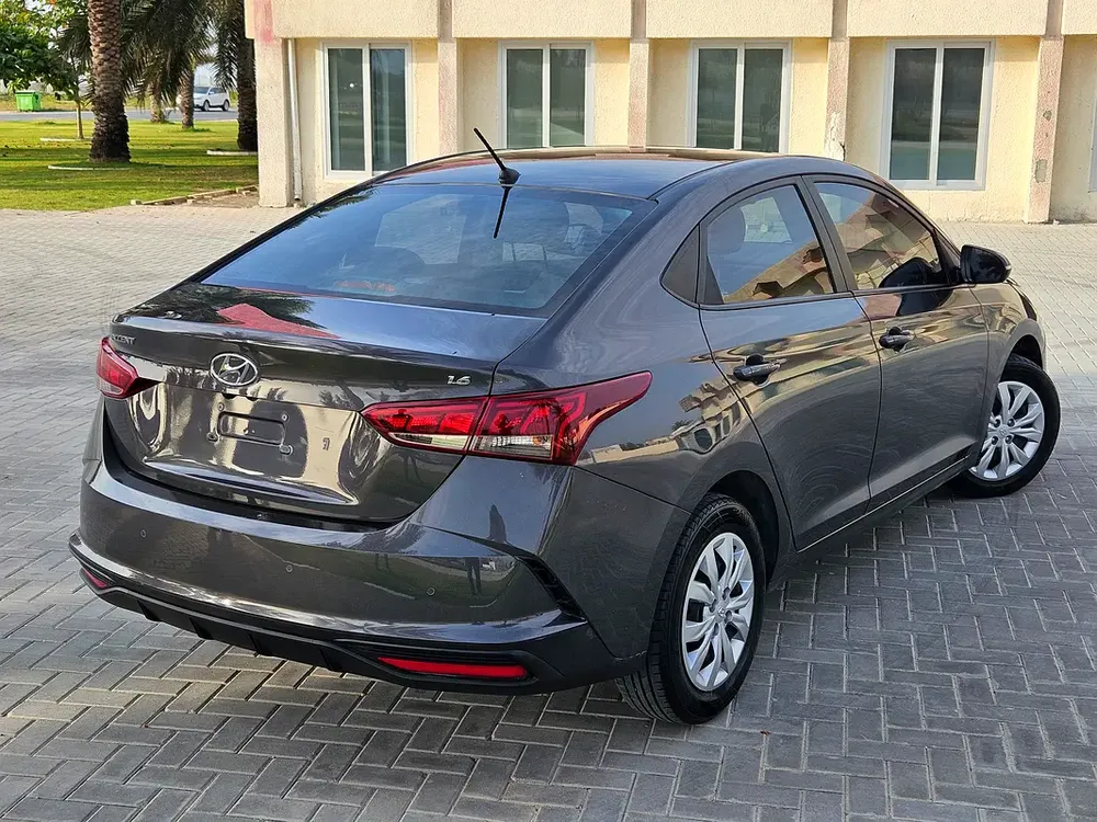 Hyundai Accent 2023 GCC Premium Condition Car Low KM Single Owned Family Sedan - Image 15