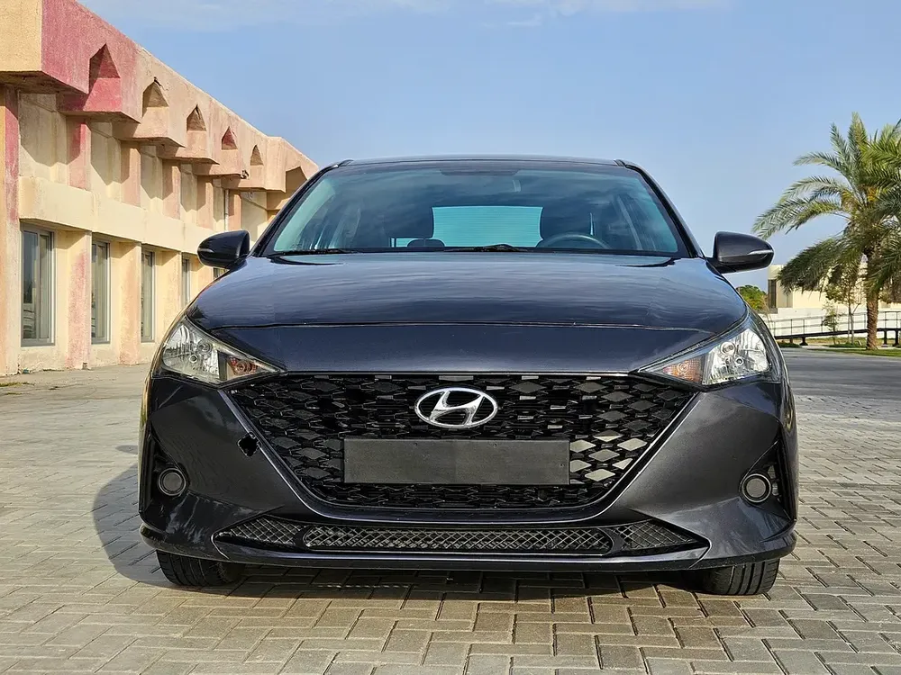 Hyundai Accent 2023 GCC Premium Condition Car Low KM Single Owned Family Sedan - Image 6