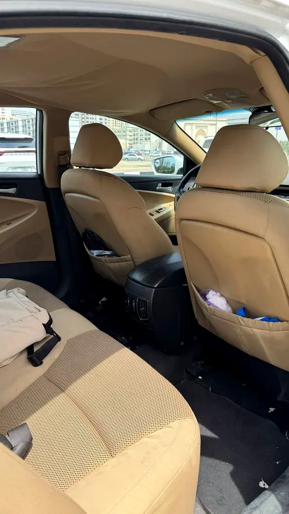 Hyundai Sonata SE GCC Specs -first owner- free accident - Image 5