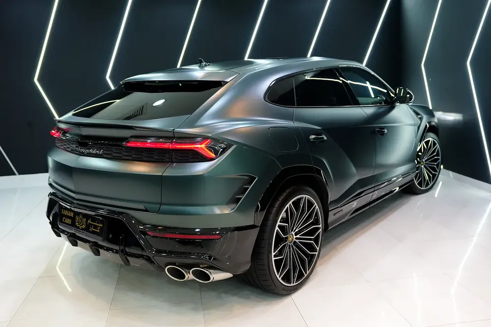 2025 Lamborghini Urus SE, Panoramic Roof, Bang N Olufsen Audio, 800 HP Hybrid!! - Image 17