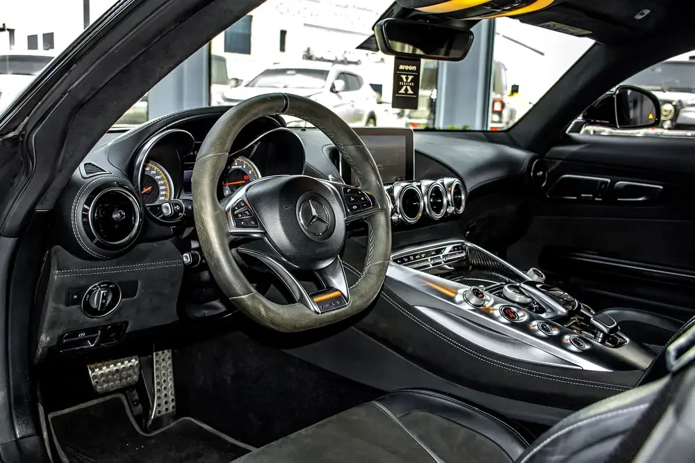 Mercedes-Benz AMG GT S 2018 - Image 11
