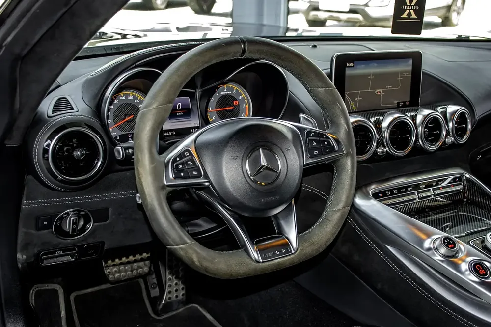 Mercedes-Benz AMG GT S 2018 - Image 12