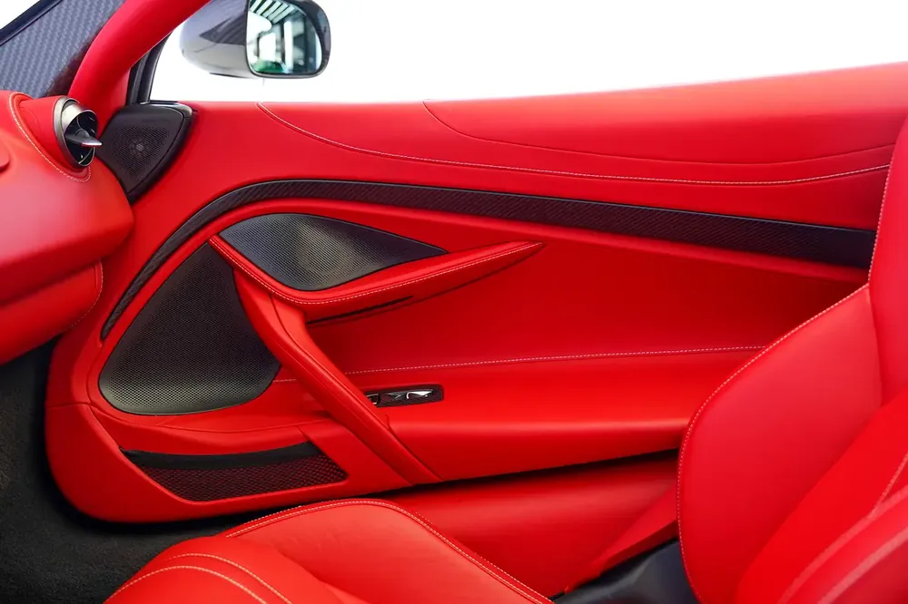 765 LT SPYDER | FULL CARBON INTERIOR AND EXTERIOR | WARRANTY AVAILABLE - Image 15