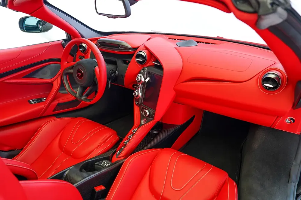 765 LT SPYDER | FULL CARBON INTERIOR AND EXTERIOR | WARRANTY AVAILABLE - Image 17