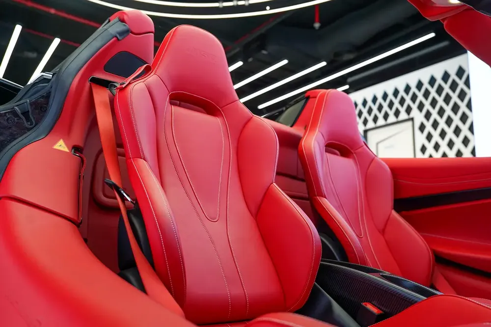 765 LT SPYDER | FULL CARBON INTERIOR AND EXTERIOR | WARRANTY AVAILABLE - Image 19