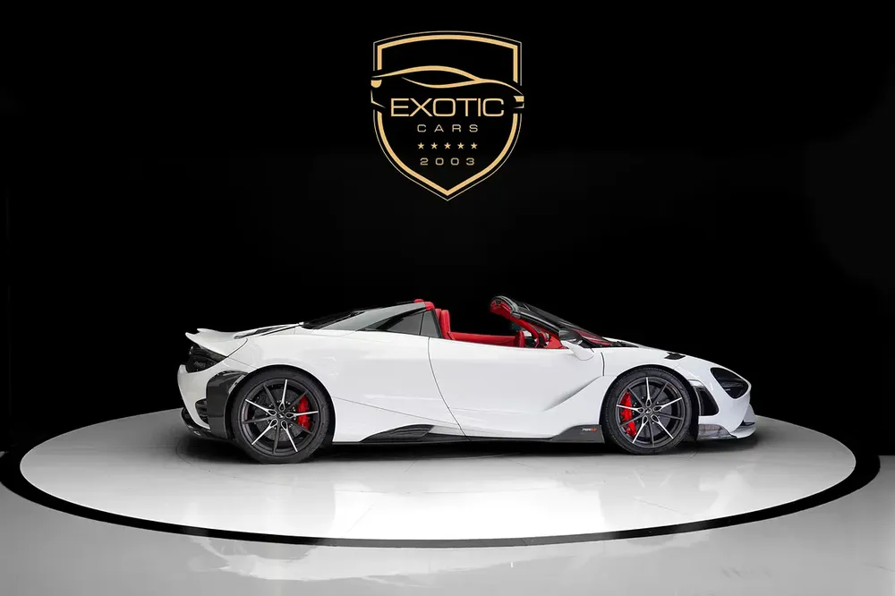 765 LT SPYDER | FULL CARBON INTERIOR AND EXTERIOR | WARRANTY AVAILABLE - Image 4