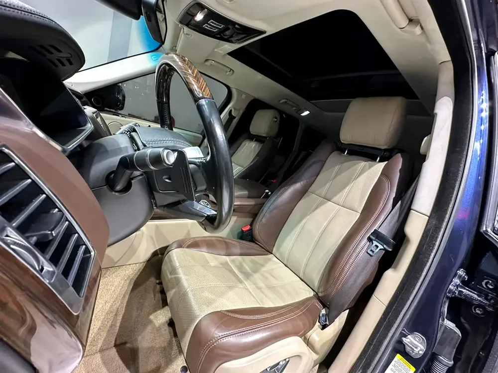 RANGE ROVER VOGUE SUPERCHARGED 2015 FACELIFT INSIDE AND OUTSITE FOR 69000 AED - Image 10