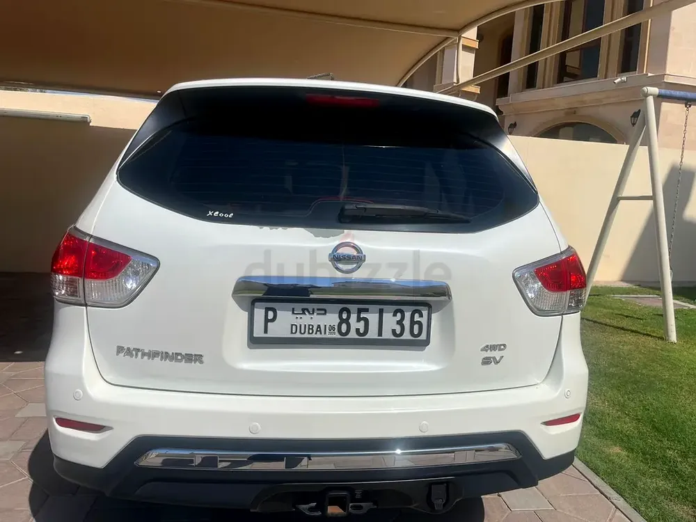Nissan Pathfinder SV 2015 American Specs - Image 7