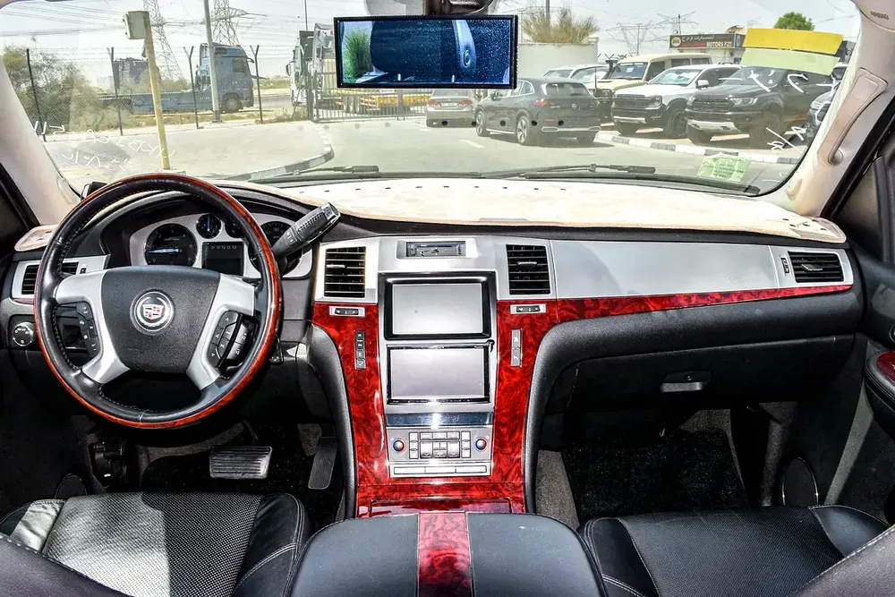 2008- CADILLAC ESCALADE - SUPER CLEAN - ONLY 153,000 KM - Image 12