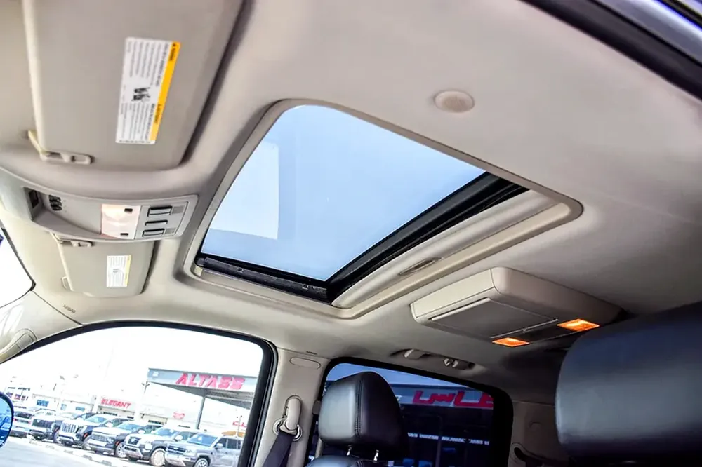 2008- CADILLAC ESCALADE - SUPER CLEAN - ONLY 153,000 KM - Image 18