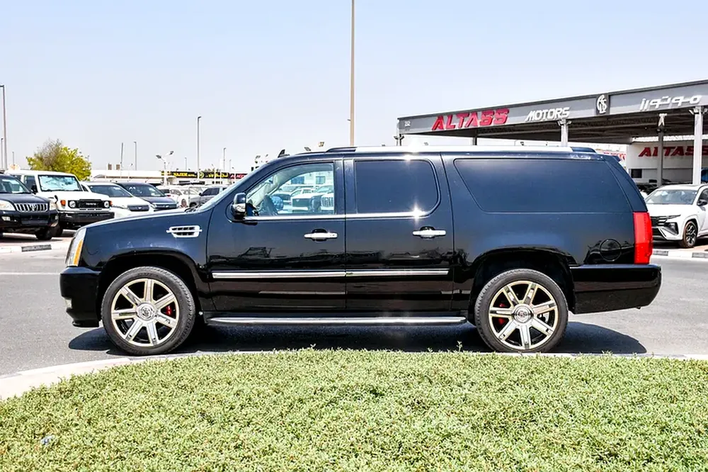 2008- CADILLAC ESCALADE - SUPER CLEAN - ONLY 153,000 KM - Image 5