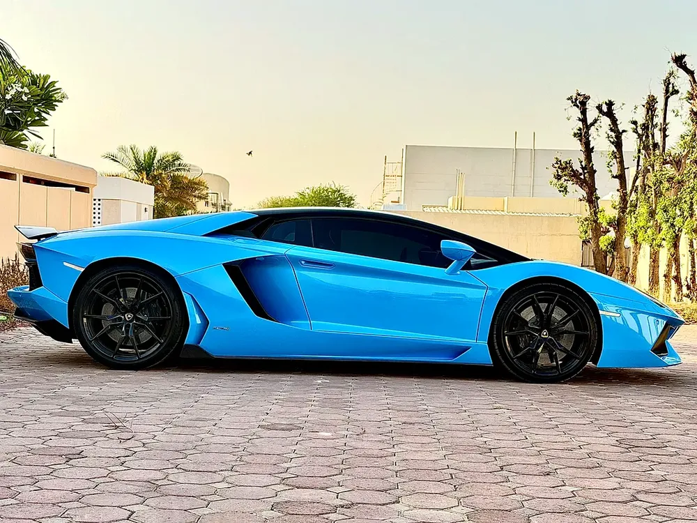 Lamborghini Aventador ( GCC Specs ) - Image 6