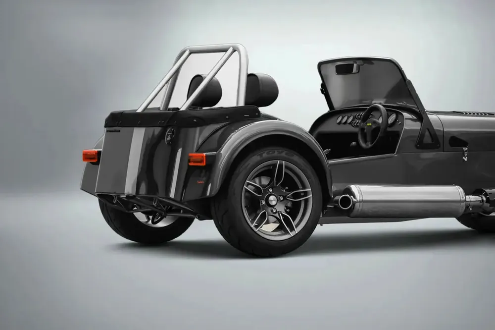 CASH: 415,000 AED | 2025 Caterham CSR Twenty / Limited Edition (1 of 20) / Caterham Warranty - Image 7