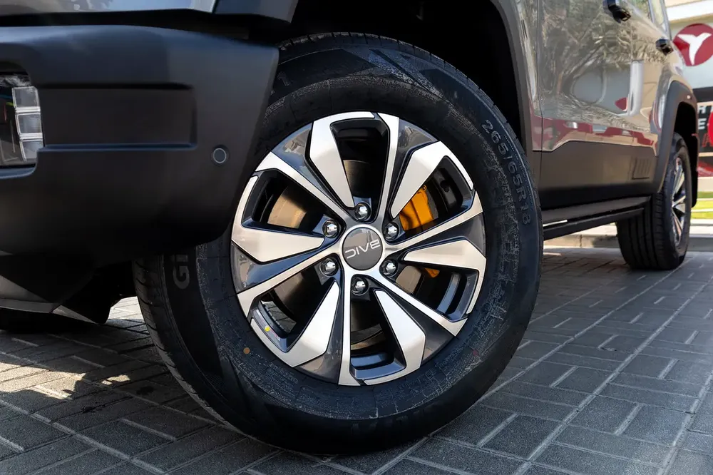 BAIC BJ40 Pro (BRAND NEW) 2026 GCC | Agency Warranty | Service Contract | Flexible D.P. - Image 9