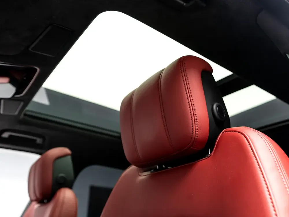 SUMMER STARTS NOW | EXCLUSIVE DEAL BY BLACKLINE, 2022 Range Rover Sport HST, 1 Year Warranty, GCC - Image 17