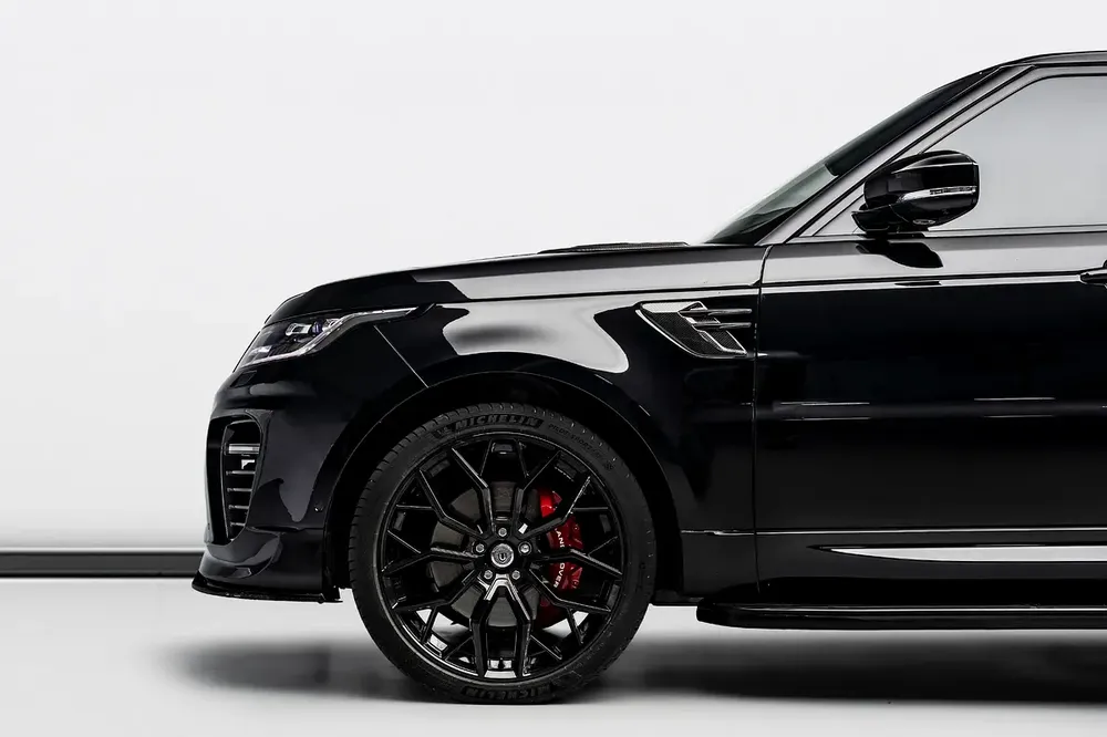 SUMMER STARTS NOW | EXCLUSIVE DEAL BY BLACKLINE, 2022 Range Rover Sport HST, 1 Year Warranty, GCC - Image 7