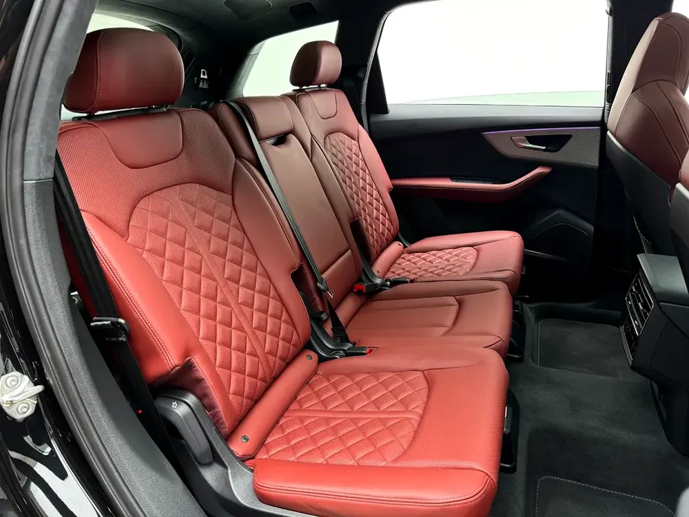 SQ7 PROGRESS S 4.0 TFSI QUATTRO | Warranty | Service - Image 18